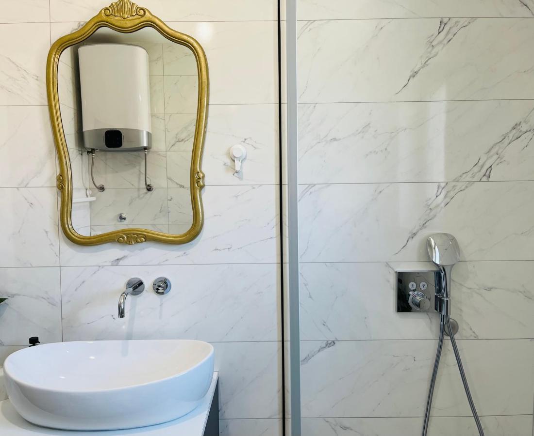 Kia Ora Apartment โตรกีร์ ภายนอก รูปภาพ