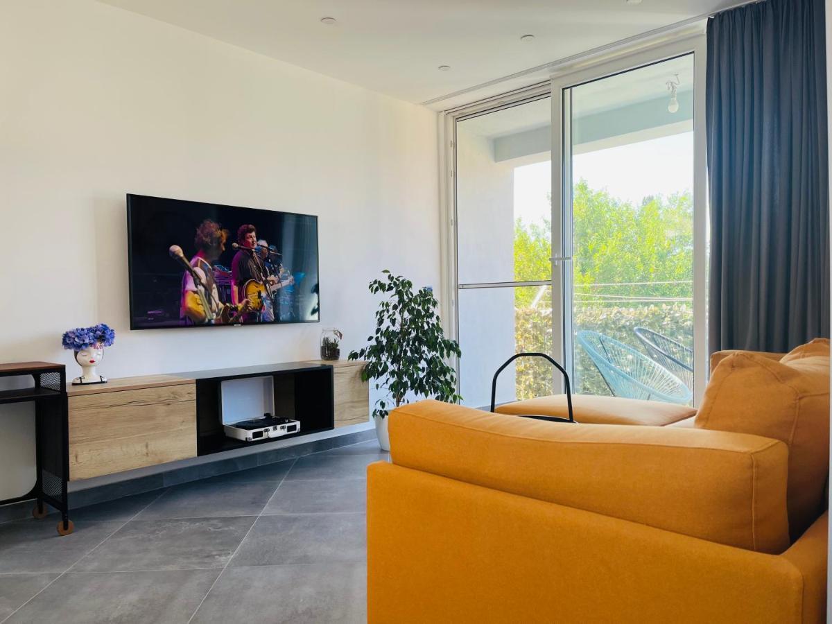 Kia Ora Apartment โตรกีร์ ภายนอก รูปภาพ
